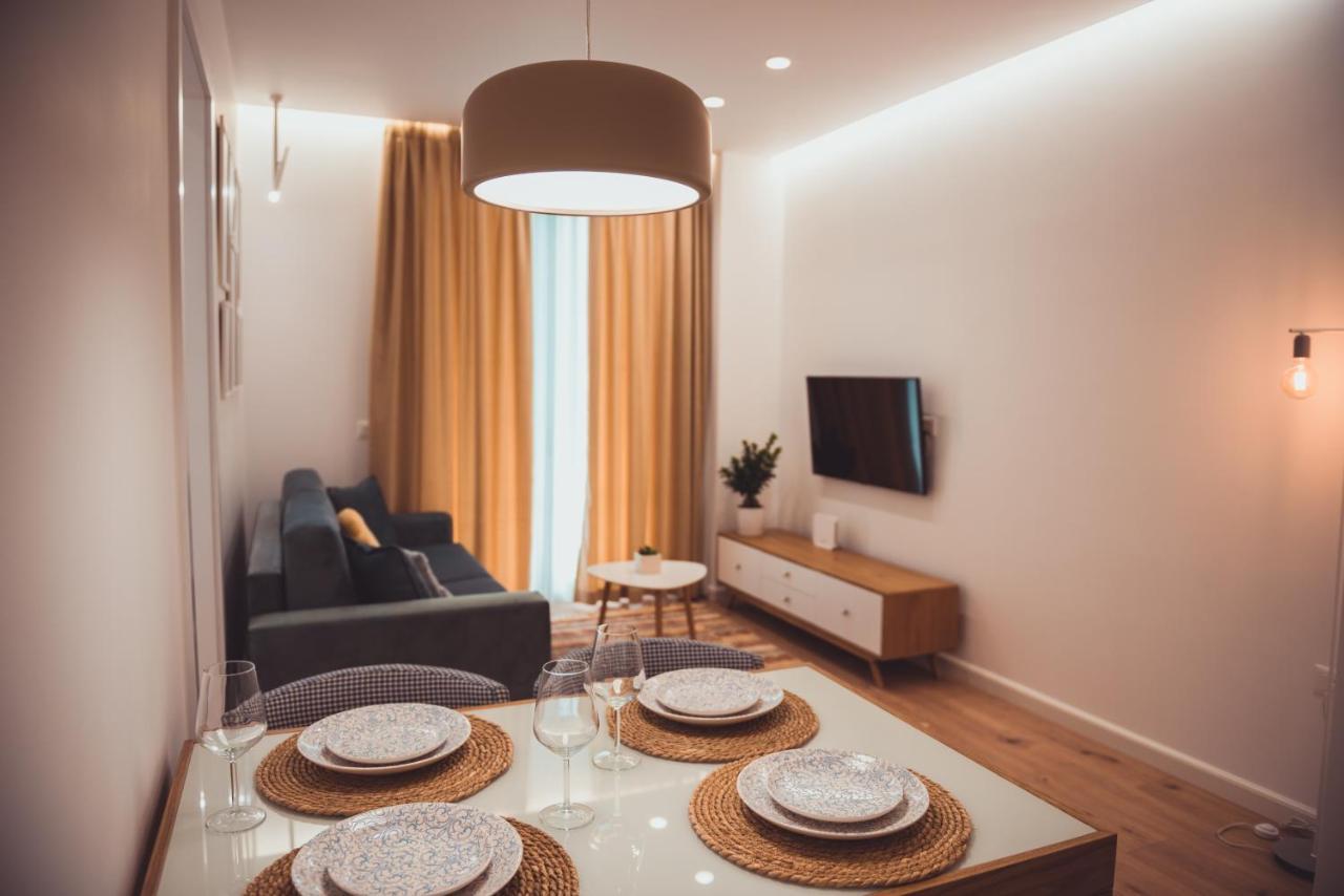 Tam Skanderbeg Square Serviced Center No1 *
