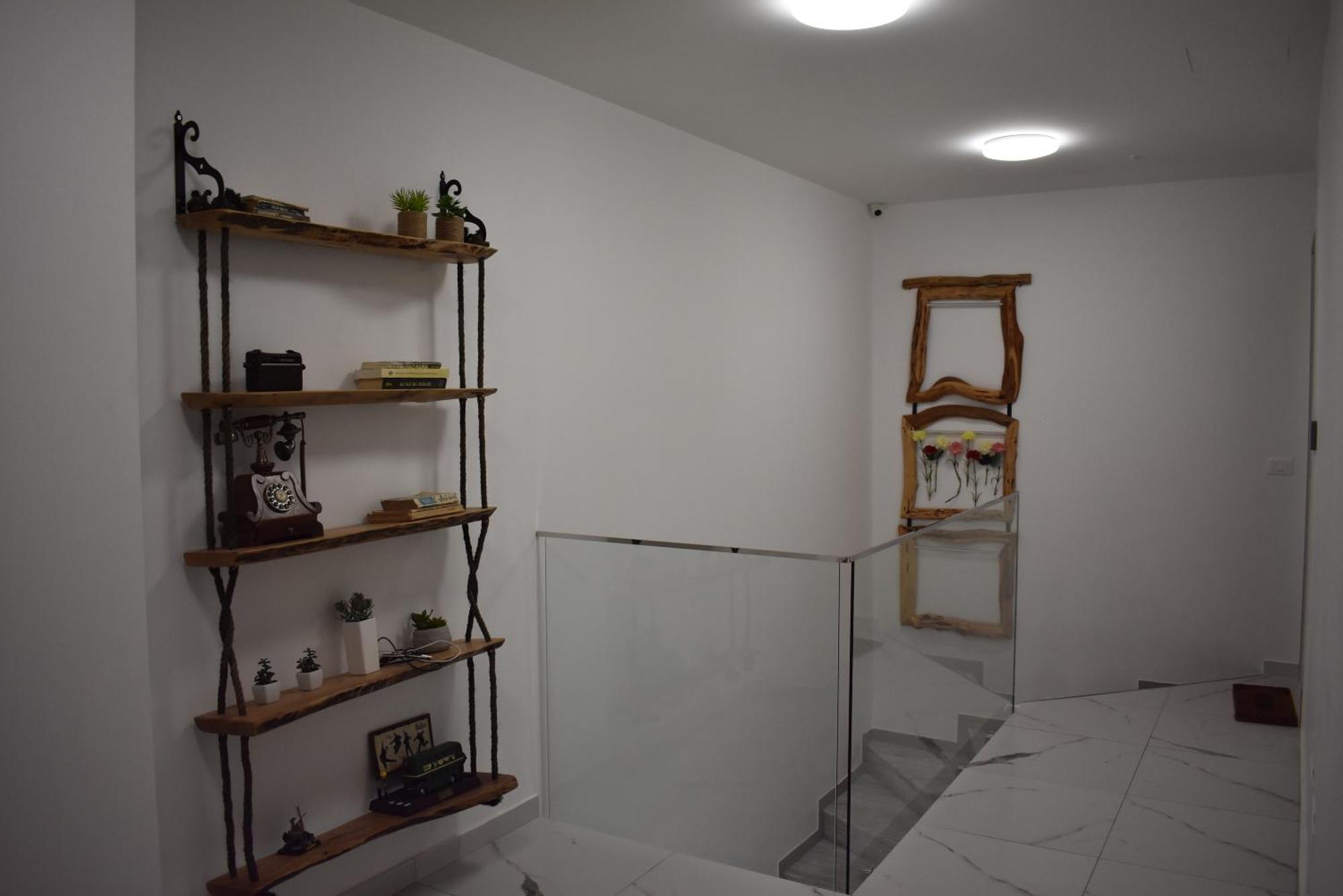 Tam Skanderbeg Square Serviced Center No1